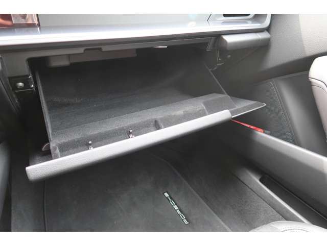 صورة مصغرة 41 لـ 2025 Porsche 911