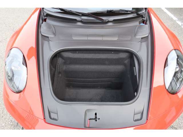 صورة مصغرة 10 لـ 2025 Porsche 911