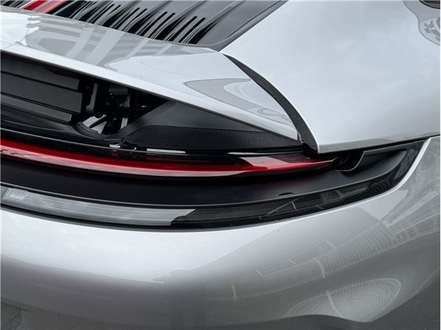 2024 Porsche 911 — миниатюра 15