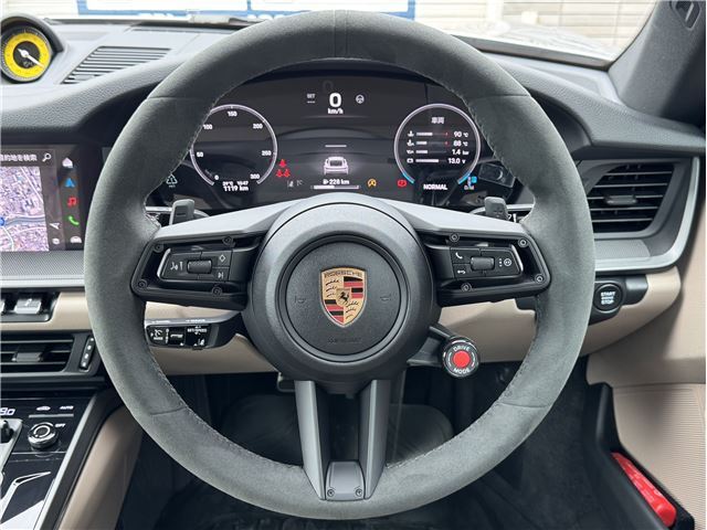 2024 Porsche 911 — миниатюра 21
