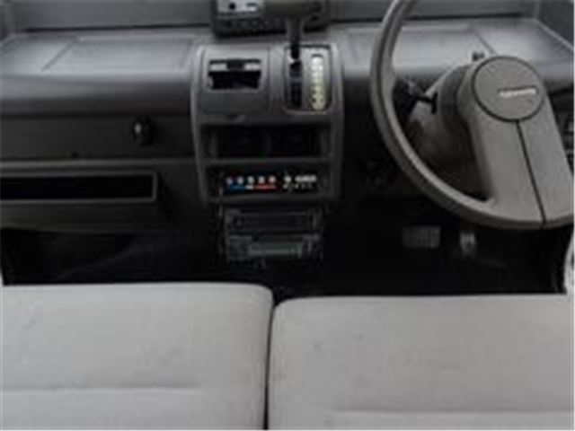 1989 Nissan S-CARGO 缩略图 24
