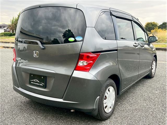 2009 Honda FREED — фото 2