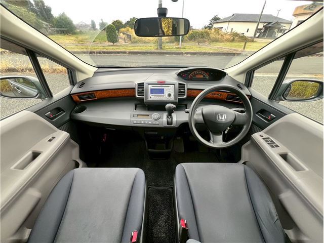 2009 Honda FREED — фото 4