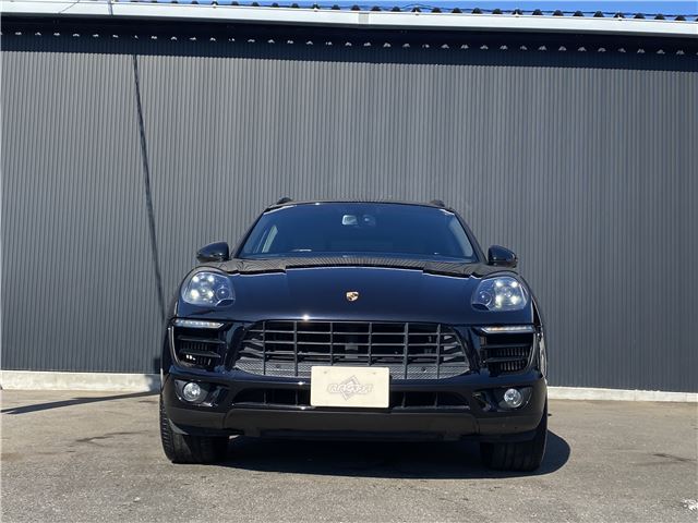 2016 Porsche MACAN thumbnail 2