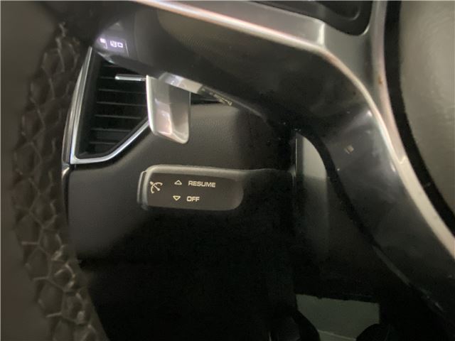 2016 Porsche MACAN thumbnail 42