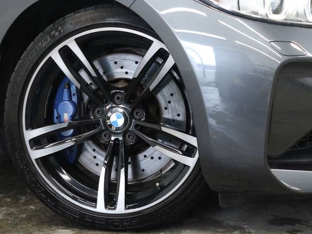 صورة 6 لـ 2017 BMW M2 COUPE