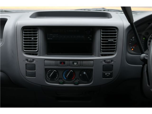 2003 Nissan CARAVAN — миниатюра 23