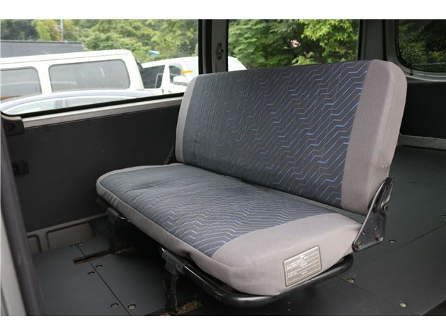 2003 Nissan CARAVAN — миниатюра 26