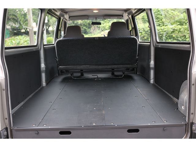 2003 Nissan CARAVAN — миниатюра 28