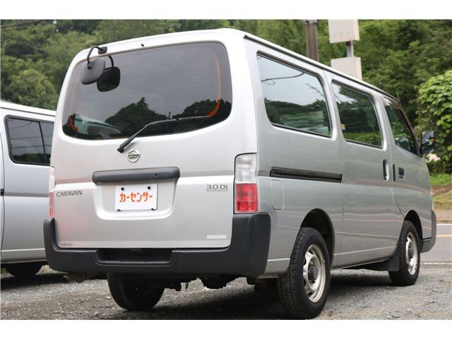 2003 Nissan CARAVAN 照片 8