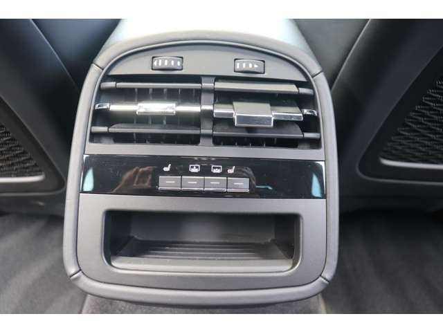 صورة مصغرة 74 لـ 2021 Maserati QUATTROPORTE