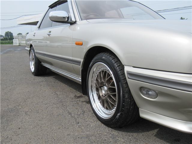 1989 Nissan CIMA — миниатюра 25