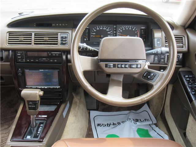 1989 Nissan CIMA — миниатюра 37