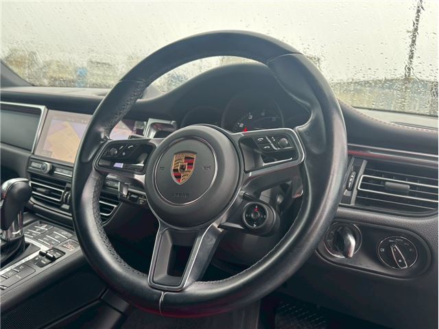 صورة مصغرة 15 لـ 2021 Porsche MACAN