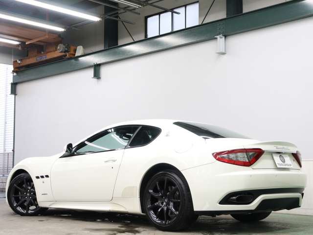 2015 Maserati GRAN TURISMO — миниатюра 3