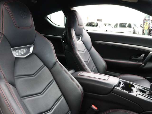 2015 Maserati GRAN TURISMO — миниатюра 21
