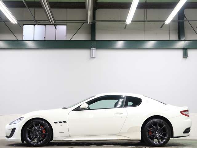 2015 Maserati GRAN TURISMO — миниатюра 38