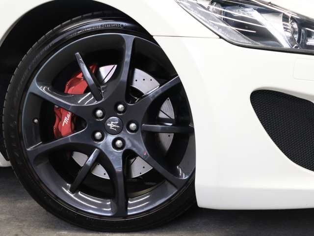 2015 Maserati GRAN TURISMO — миниатюра 6