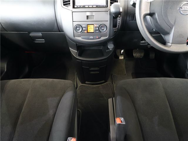 2011 Nissan LAFESTA — миниатюра 18