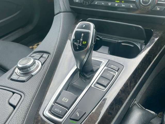 2012 BMW 6 SERIES GRAN COUPE 缩略图 32
