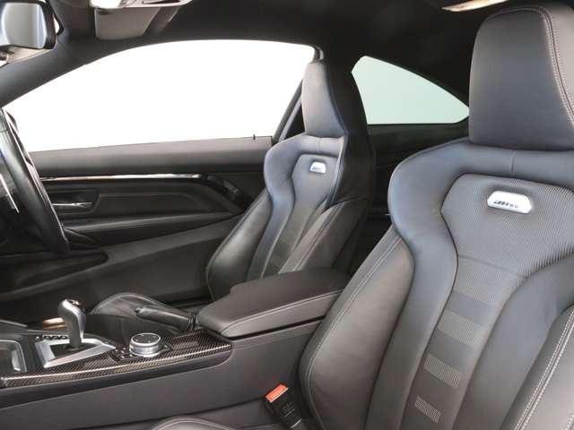 صورة مصغرة 17 لـ 2017 BMW M4 COUPE