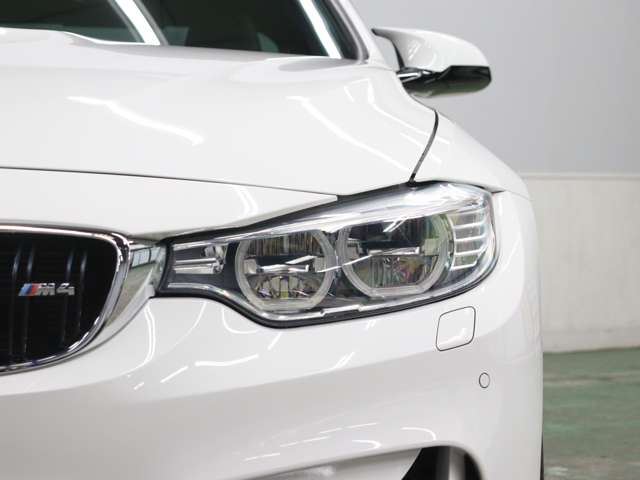 صورة مصغرة 34 لـ 2017 BMW M4 COUPE