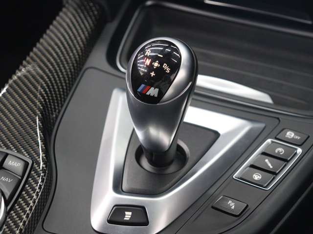 صورة مصغرة 44 لـ 2017 BMW M4 COUPE