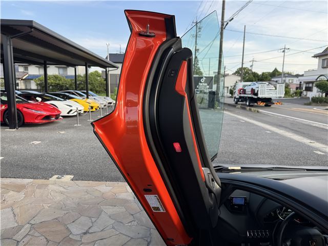 2012 Lamborghini AVENTADOR — миниатюра 38