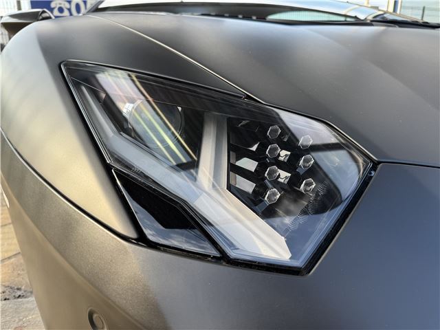 2012 Lamborghini AVENTADOR — миниатюра 42