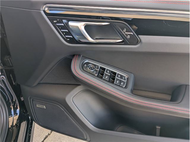 2026 Porsche MACAN 缩略图 13