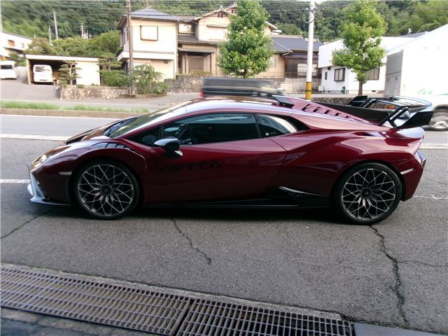 صورة 9 لـ 2023 Lamborghini HURACAN