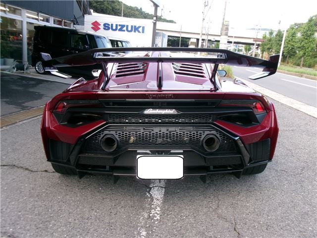 صورة 7 لـ 2023 Lamborghini HURACAN