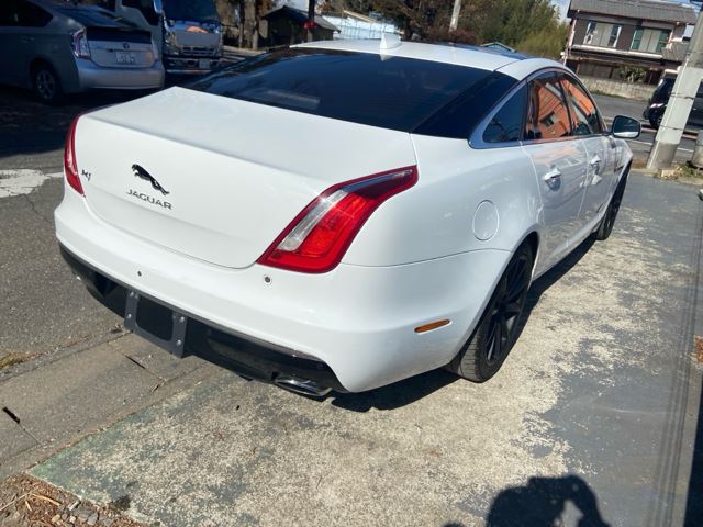 2017 Jaguar XJ 缩略图 2