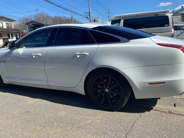 2017 Jaguar XJ 缩略图 8