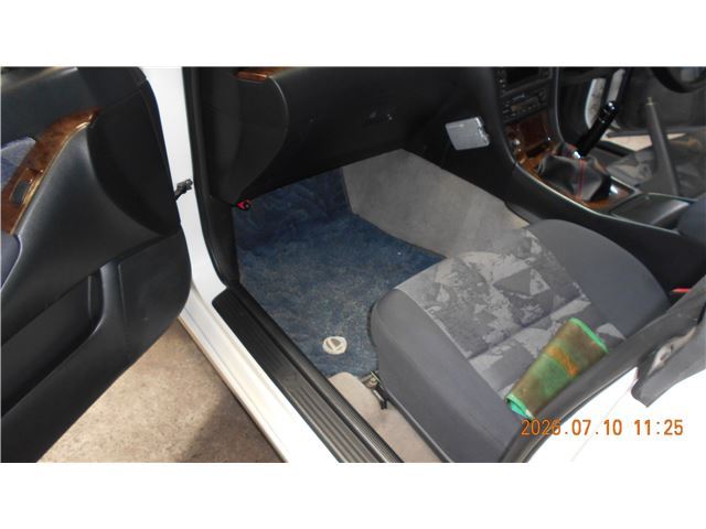 2001 Nissan LAUREL 缩略图 13