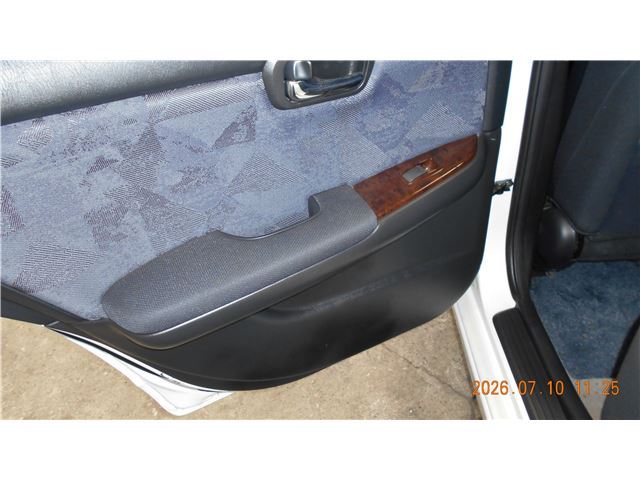 2001 Nissan LAUREL 缩略图 16