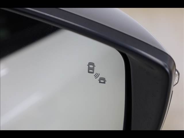 صورة 10 لـ 2022 Nissan LEAF