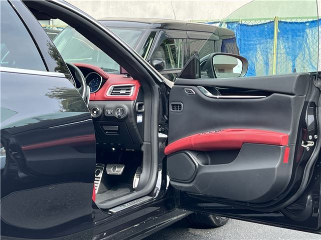 صورة مصغرة 30 لـ 2018 Maserati GRAN SPORT
