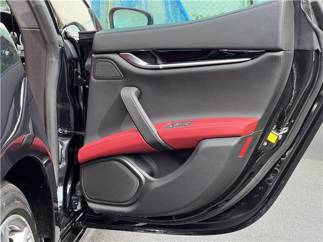 صورة مصغرة 45 لـ 2018 Maserati GRAN SPORT