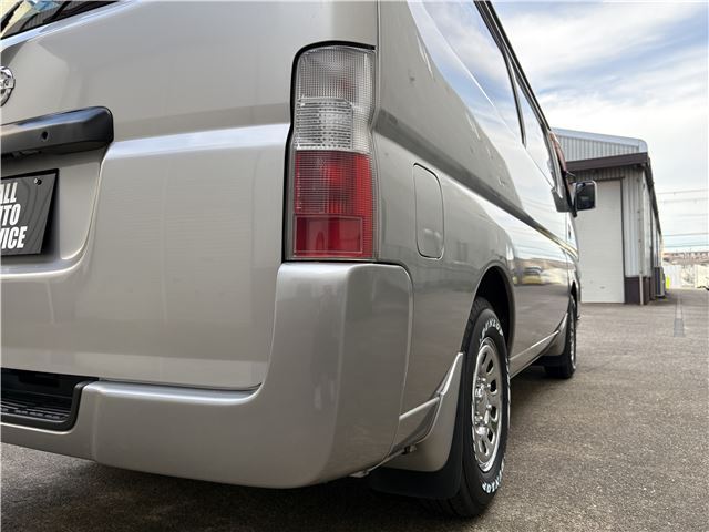 2002 Nissan CARAVAN 缩略图 12