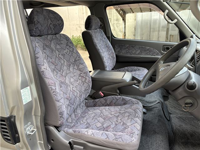 2002 Nissan CARAVAN 缩略图 24