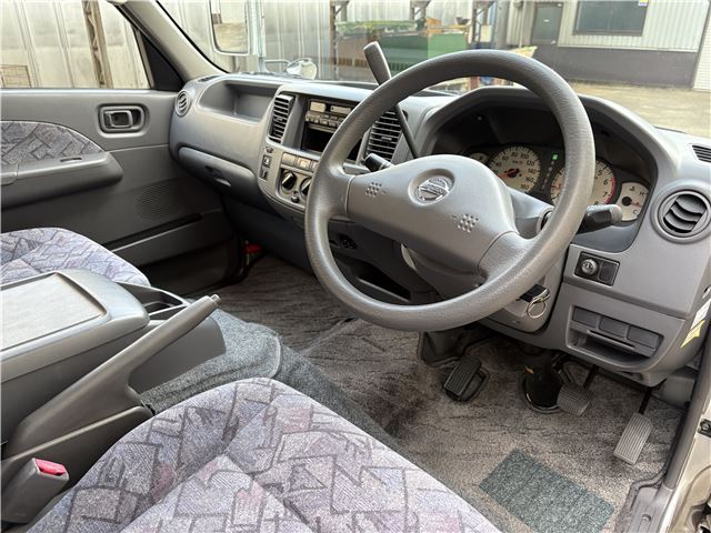 2002 Nissan CARAVAN 缩略图 25