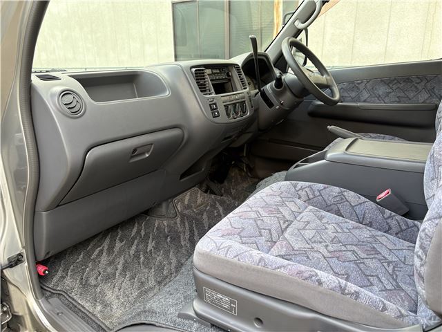 2002 Nissan CARAVAN 缩略图 31