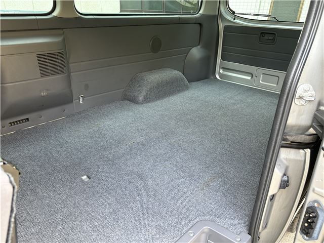 2002 Nissan CARAVAN 缩略图 37