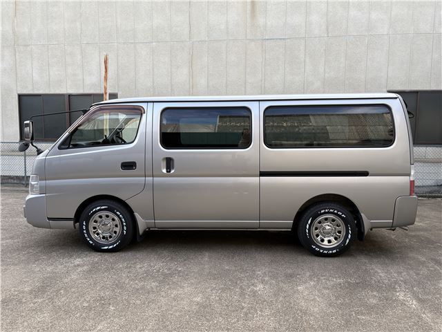 2002 Nissan CARAVAN — фото 6
