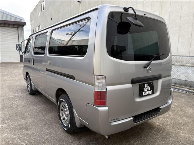 2002 Nissan CARAVAN — фото 5