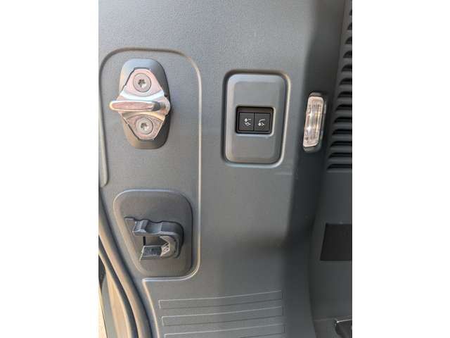 2023 LAND Rover DEFENDER — миниатюра 19