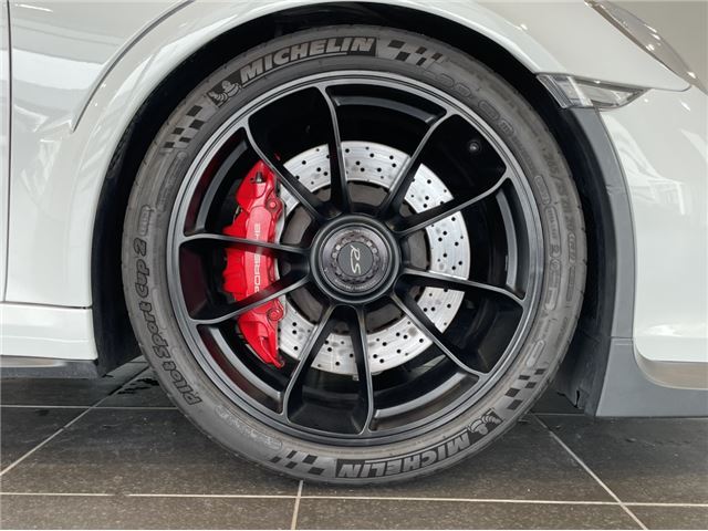 2016 Porsche 911 — миниатюра 17