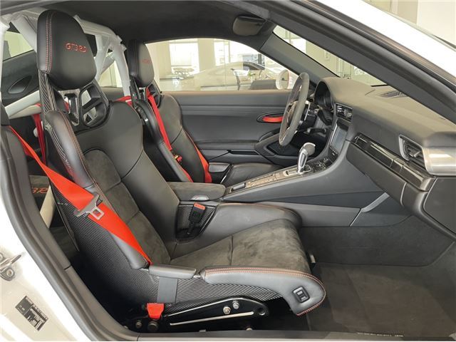 2016 Porsche 911 — миниатюра 26
