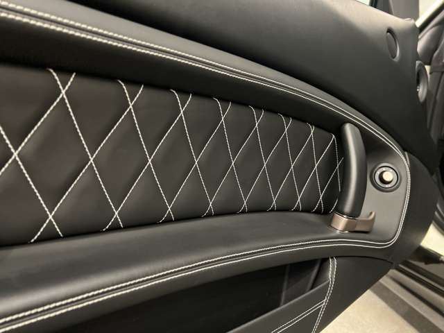 2011 Ferrari CALIFORNIA 缩略图 26